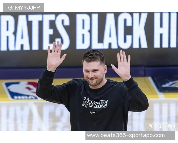 东契奇单打无解湖人防守漏洞显现后场短板依旧难以弥补