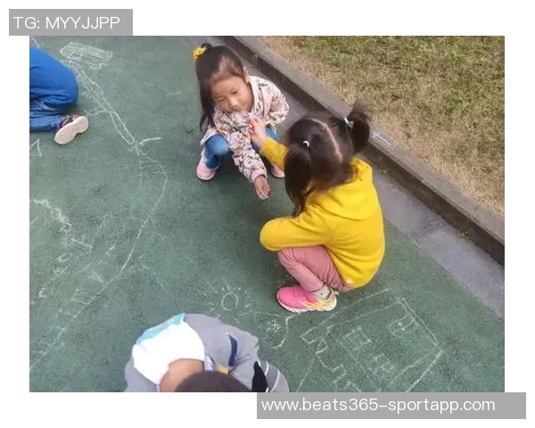 米奇谈文班先发问题强调需从球队最佳利益出发进行抉择