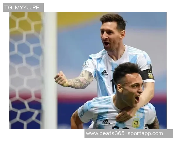 帕斯谈与劳塔罗阿尔瓦雷斯搭档踢球的轻松与挑战克服之道