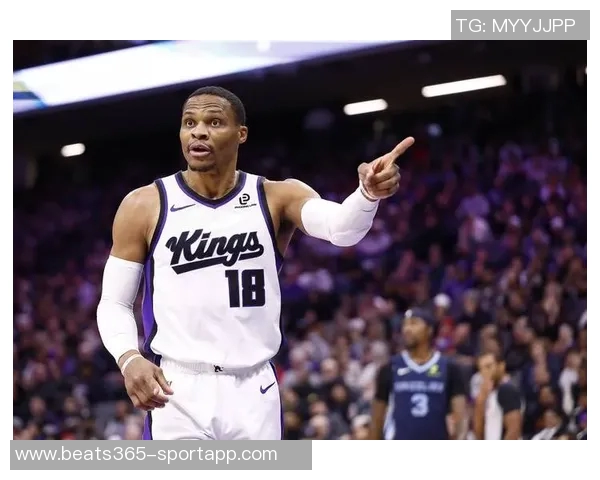 威少意外成后卫历史篮板王赛后请求保留比赛用球以作纪念